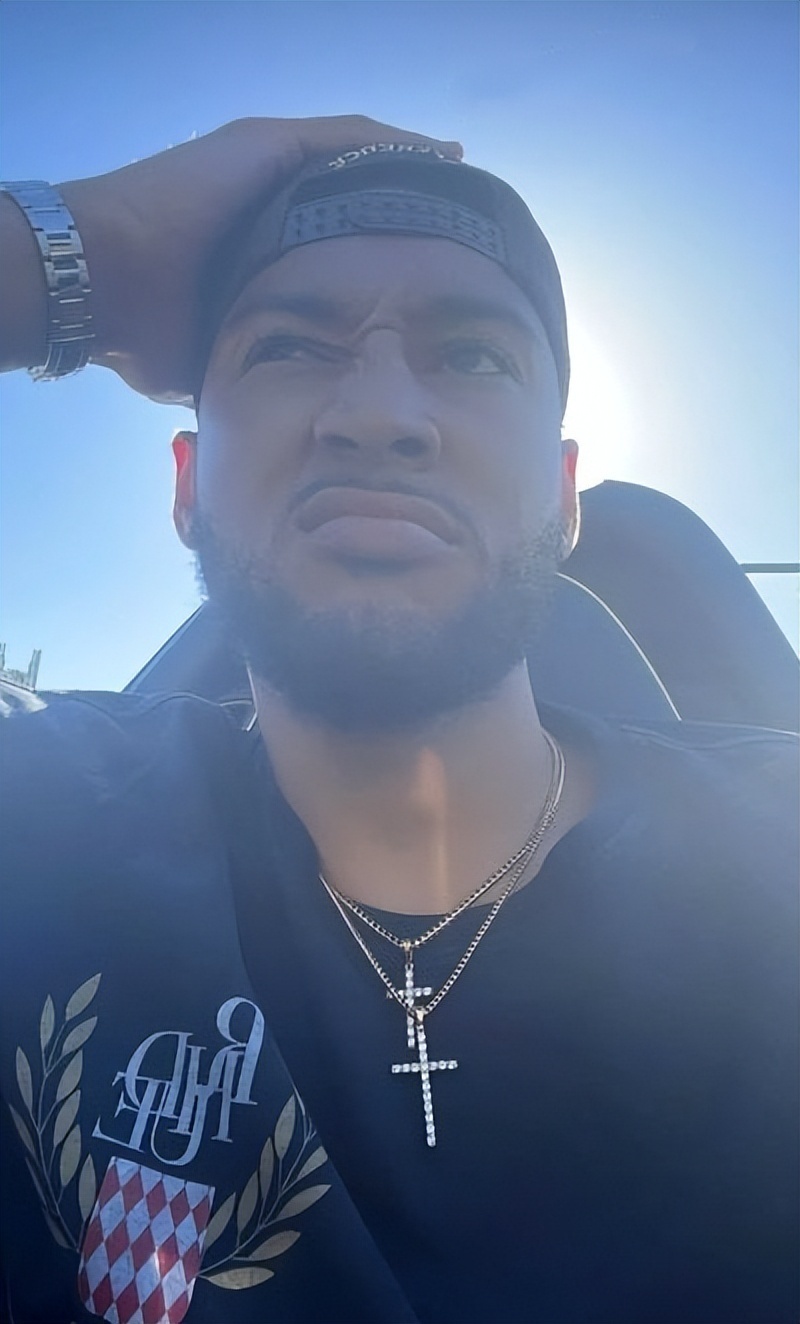 并且表示如, 不仅仅是在, 的关注 并且表示如, 不仅仅是在, 的关注